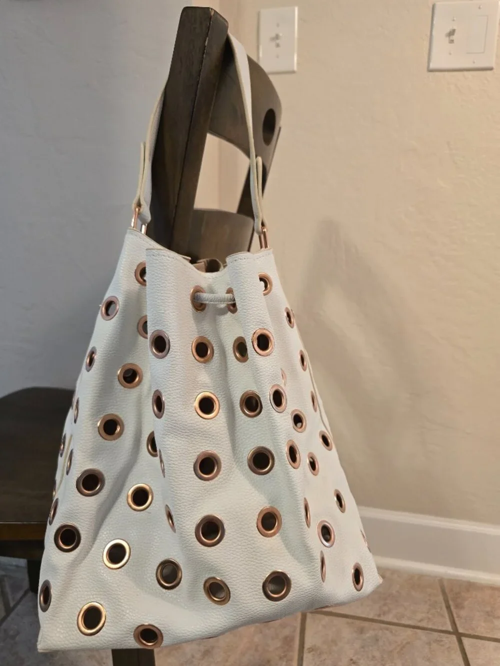 NWT Deux Lux White Grommet Bucket Bag Drawstring Shoulder Crossbody
